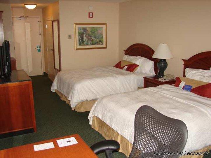 Hilton Garden Inn Baton Rouge Airport Bilik gambar